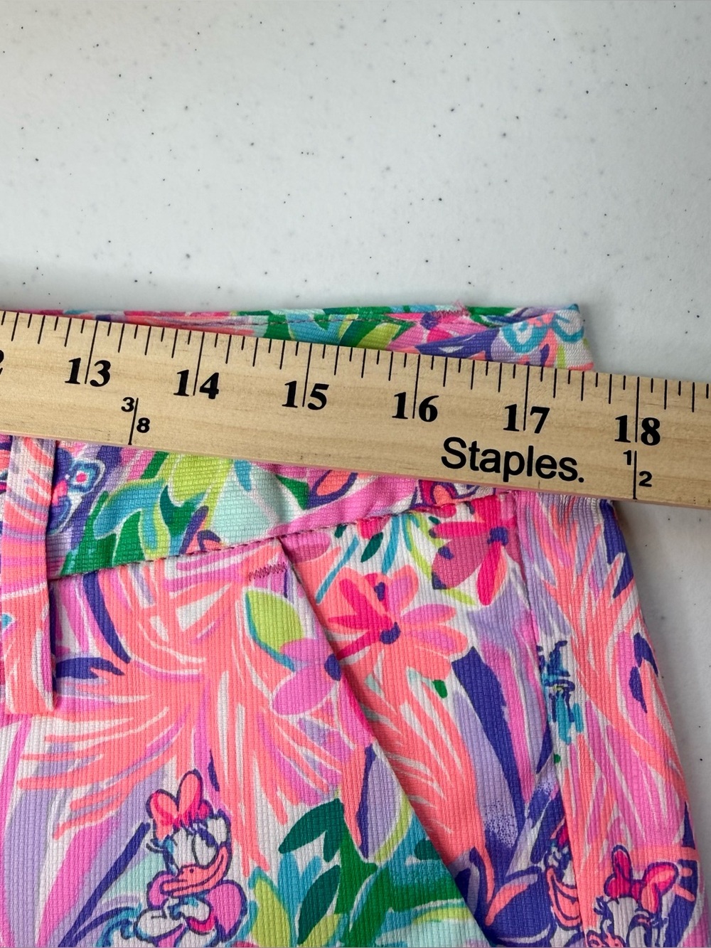 NWT Lilly Pulitzer Disney Dreamin Callaha Shorts Sz 10 Minnie Daisy Duck Flora - Picture 14 of 16